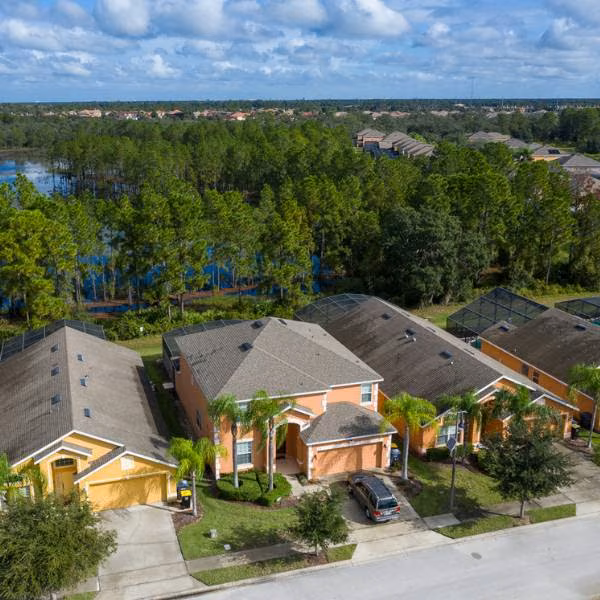 peaceful retreat in watersong resort orlando florida, private backyards